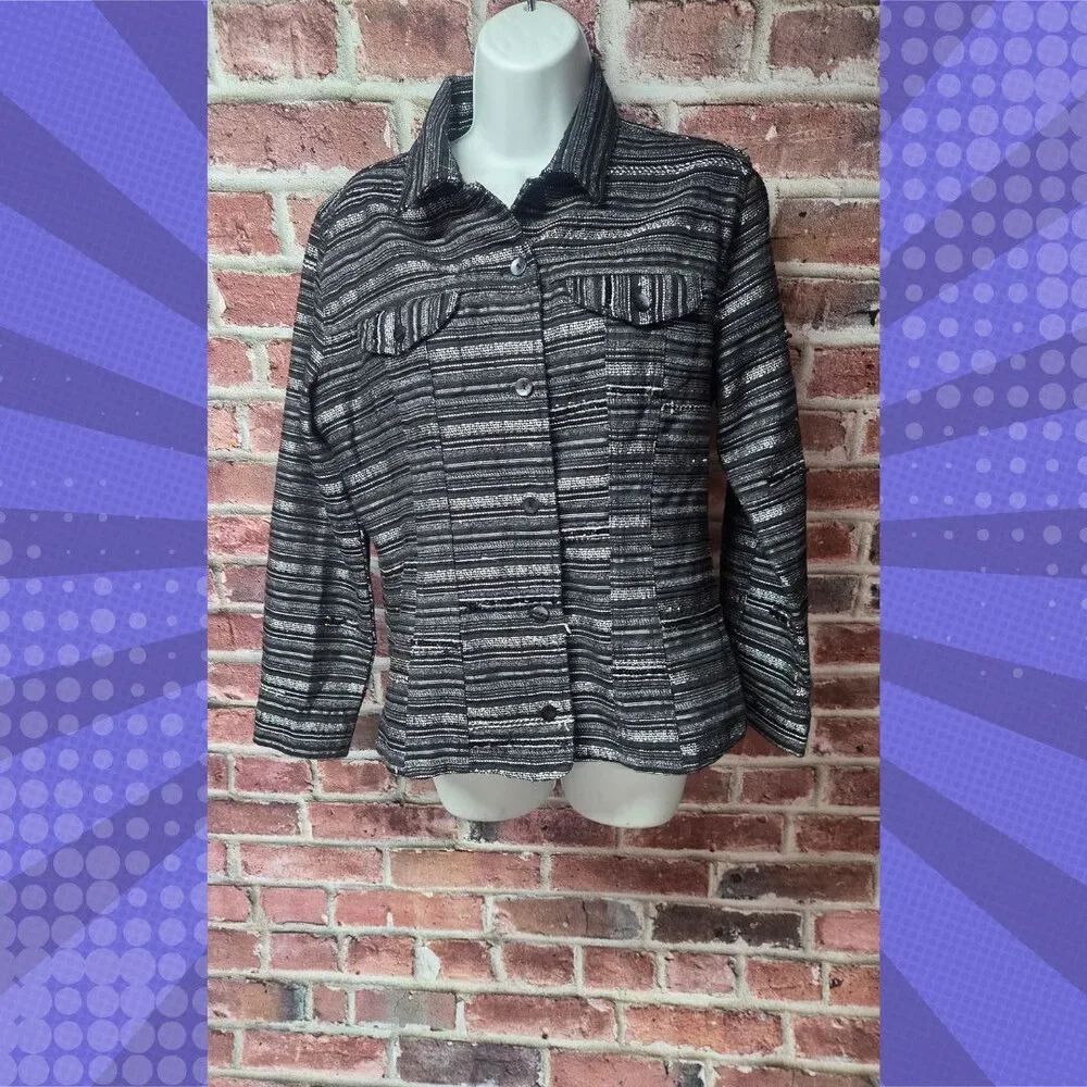 Women’s Chico’s Black Button‎ Down Blazer Shacket Heavy Material Size 1